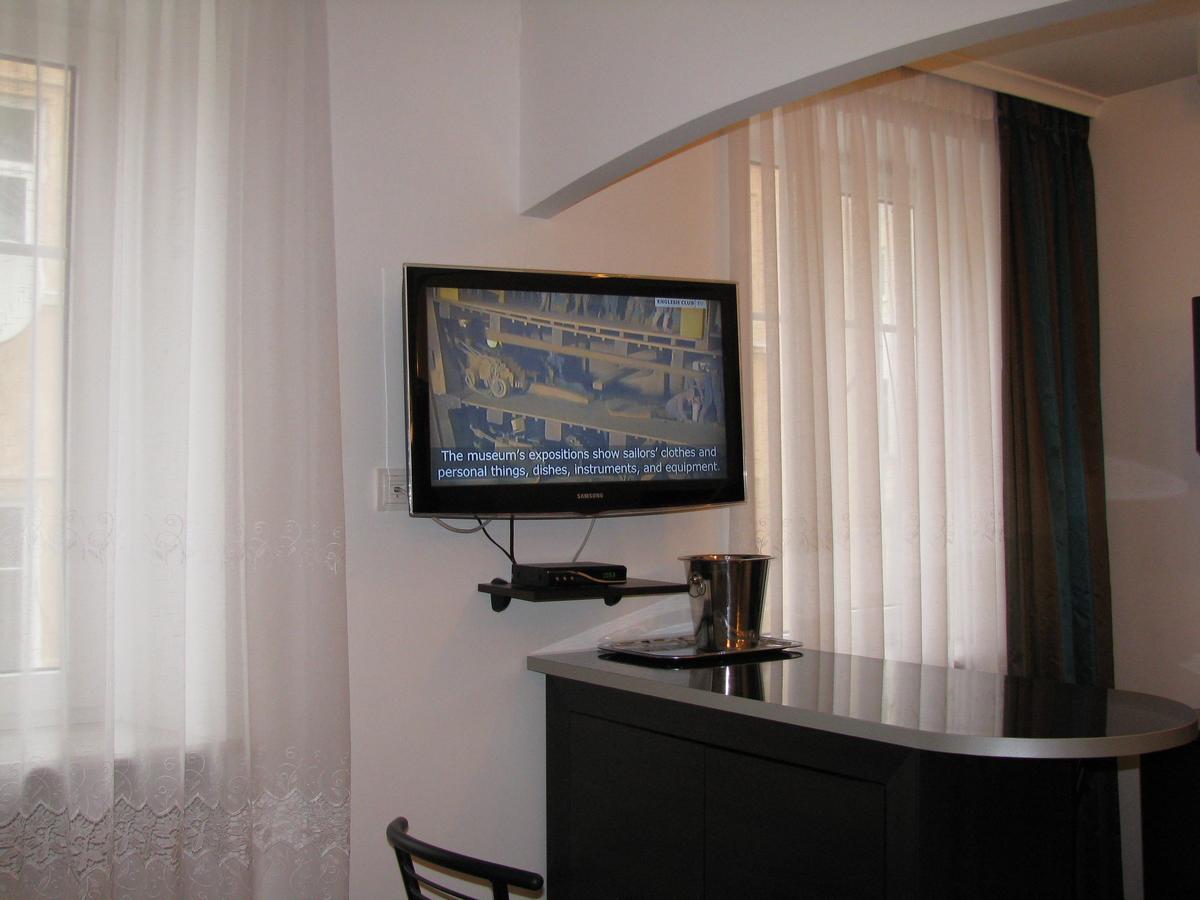 Apartment On Staroievreiska Lviv Ngoại thất bức ảnh